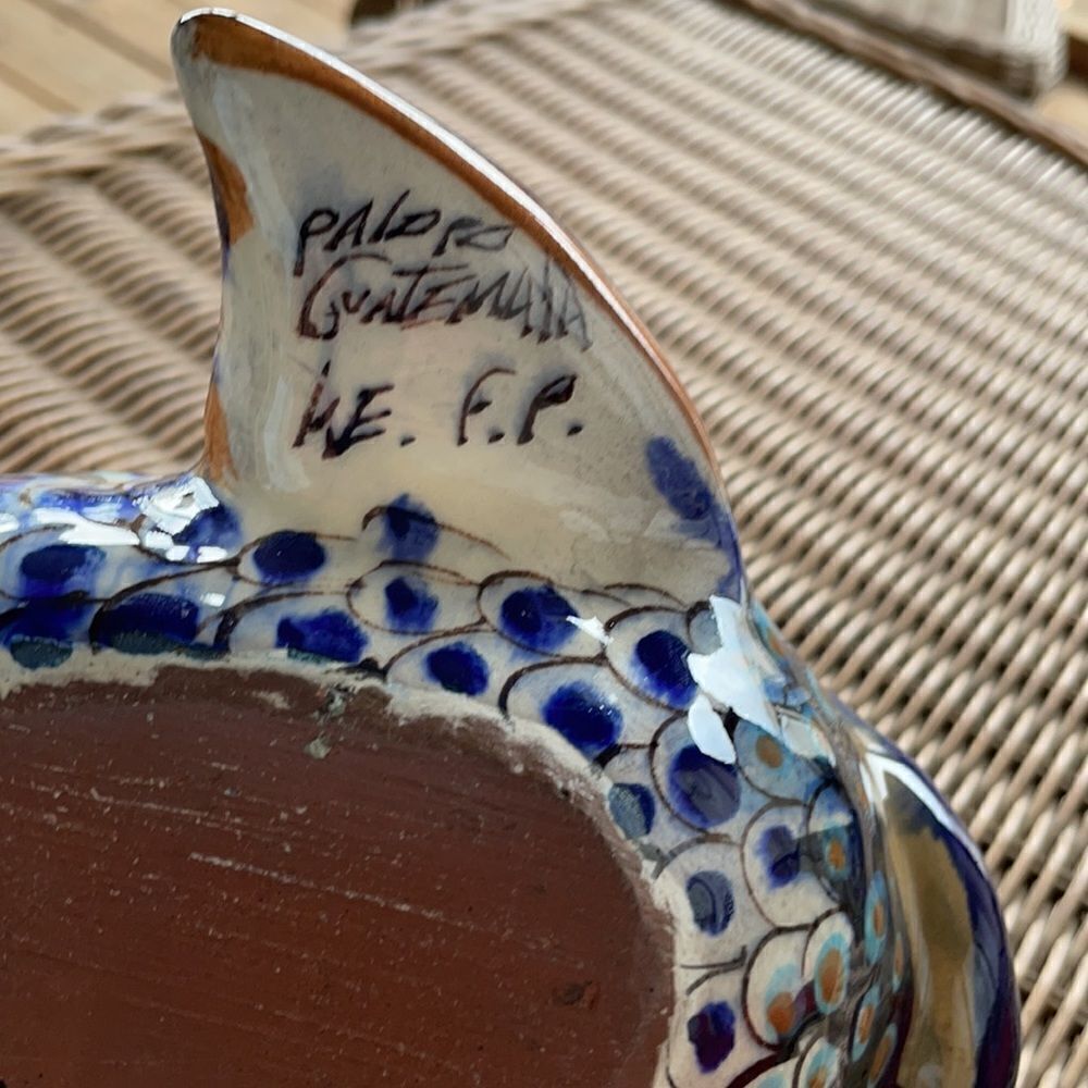 Handmade & Signed Ken Edwards Pottery Fish - Picture 6 of 10